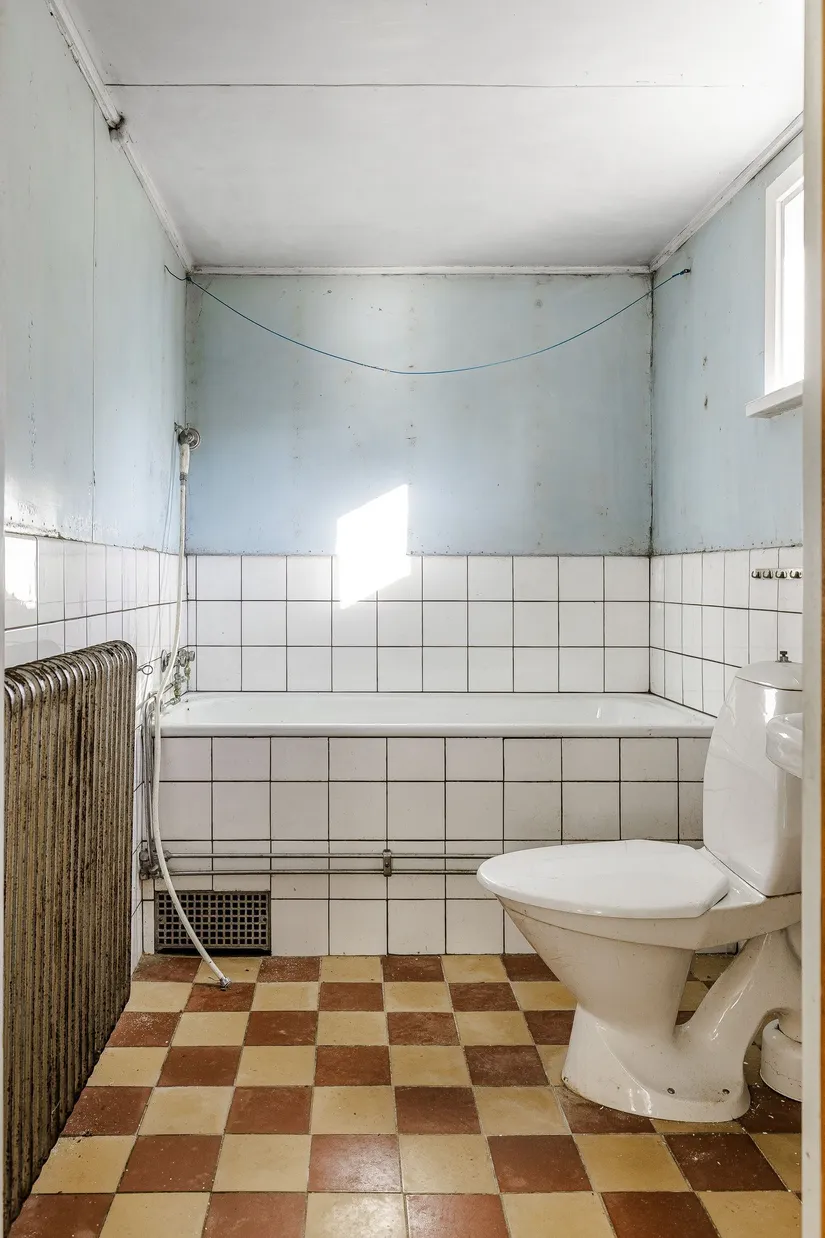 Gård/Skog, Parismåla 111, Emmaboda