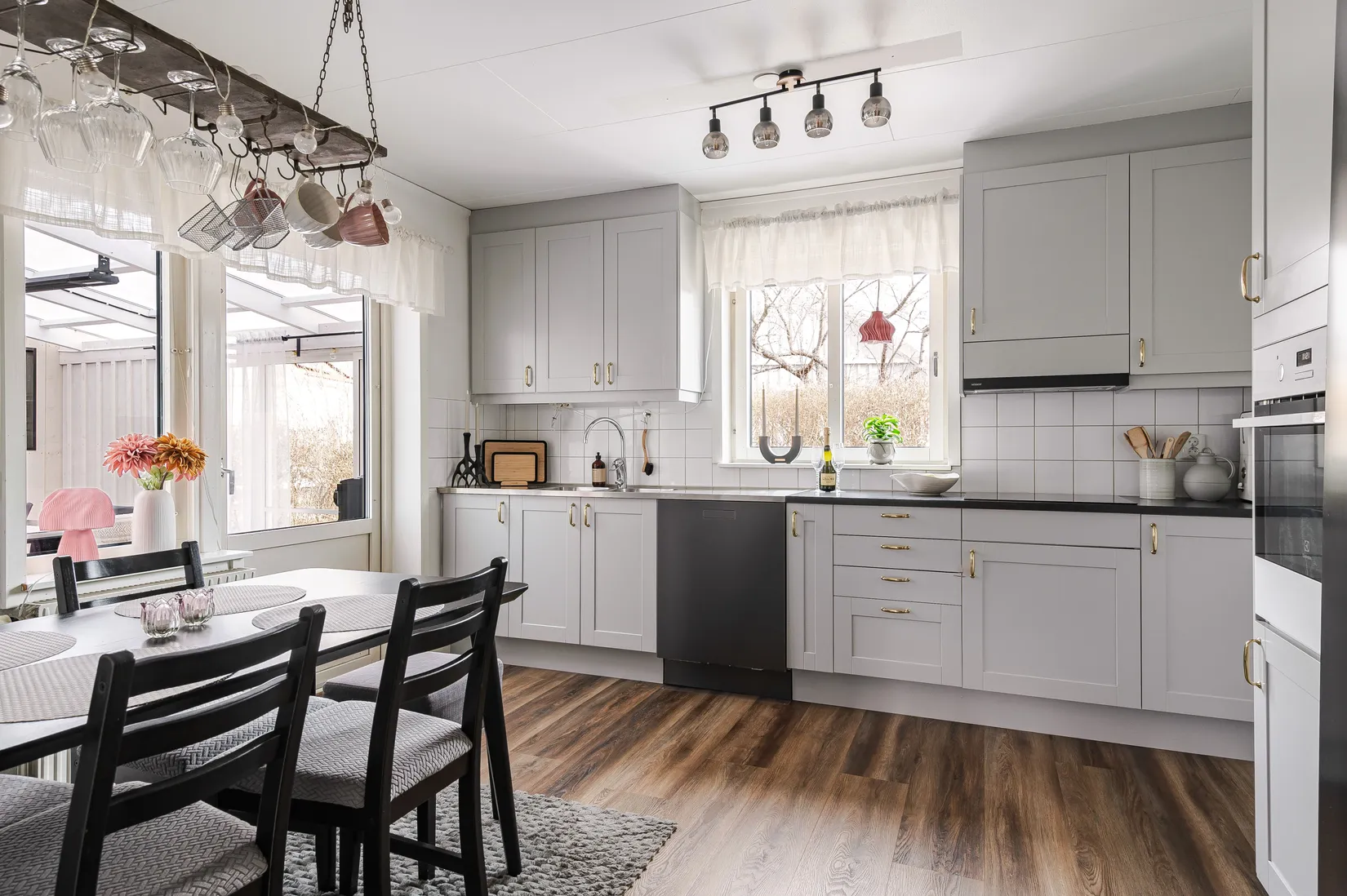 Villa, Radhus, Grönsaksvägen 23A, Eldslösa, Mjölby