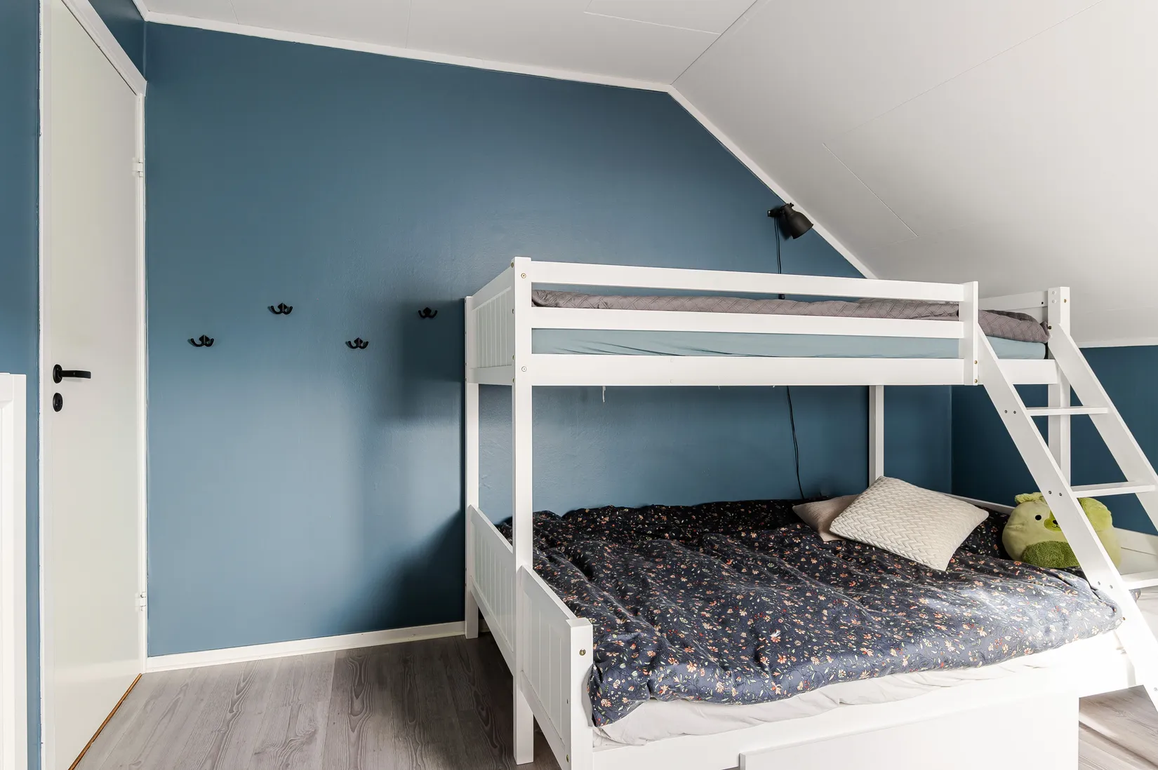 Villa, Radhus, Grönsaksvägen 23A, Eldslösa, Mjölby