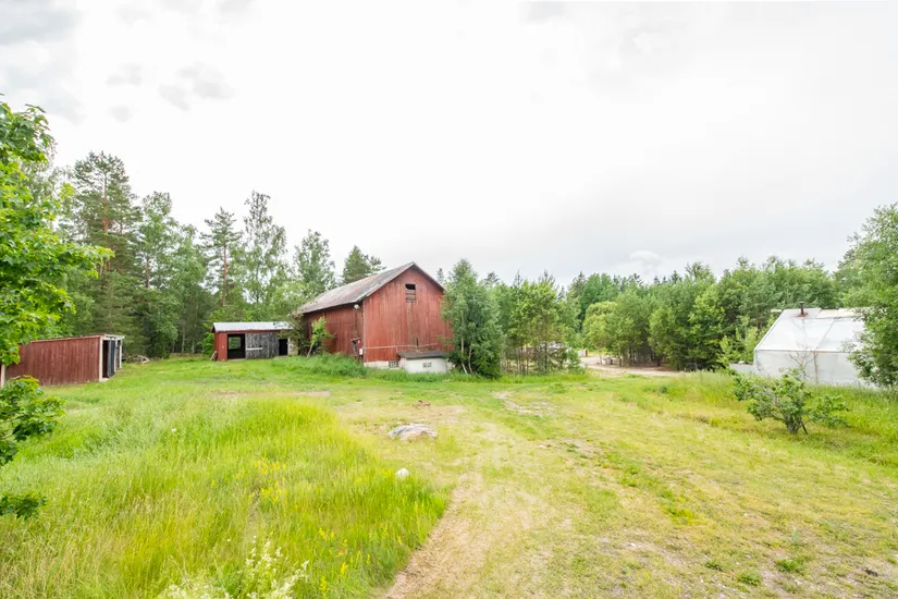 Gård/Skog, Görvälstorpsvägen 6, Görvälstorp, Norrtälje