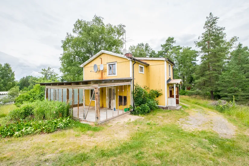 Gård/Skog, Görvälstorpsvägen 6, Görvälstorp, Norrtälje