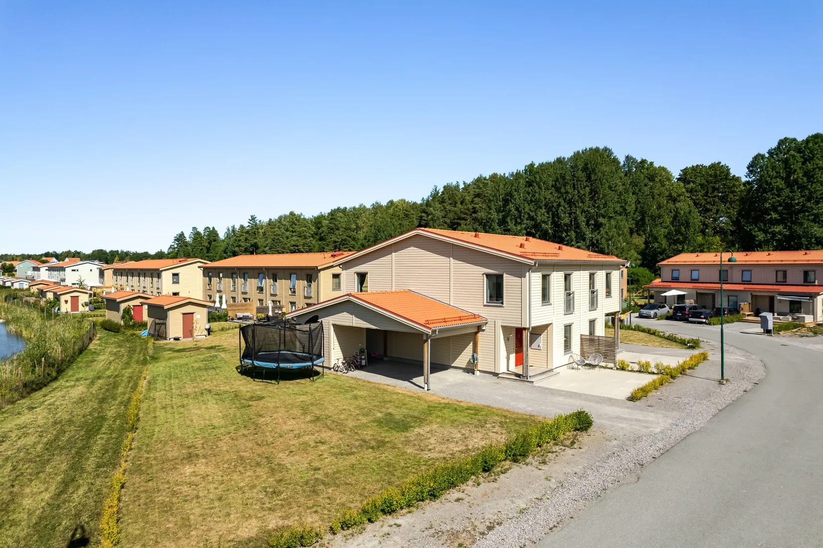 Radhus, Källarängsvägen 28B, Stallarholmen - Sundby Strand, Strängnäs