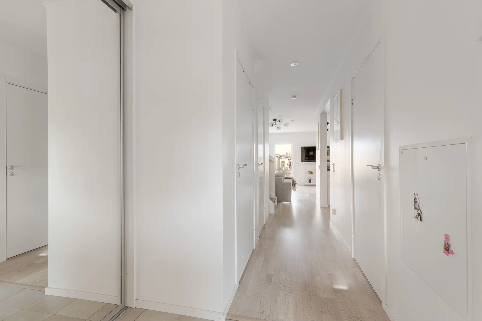 Radhus, Källarängsvägen 28B, Stallarholmen - Sundby Strand, Strängnäs