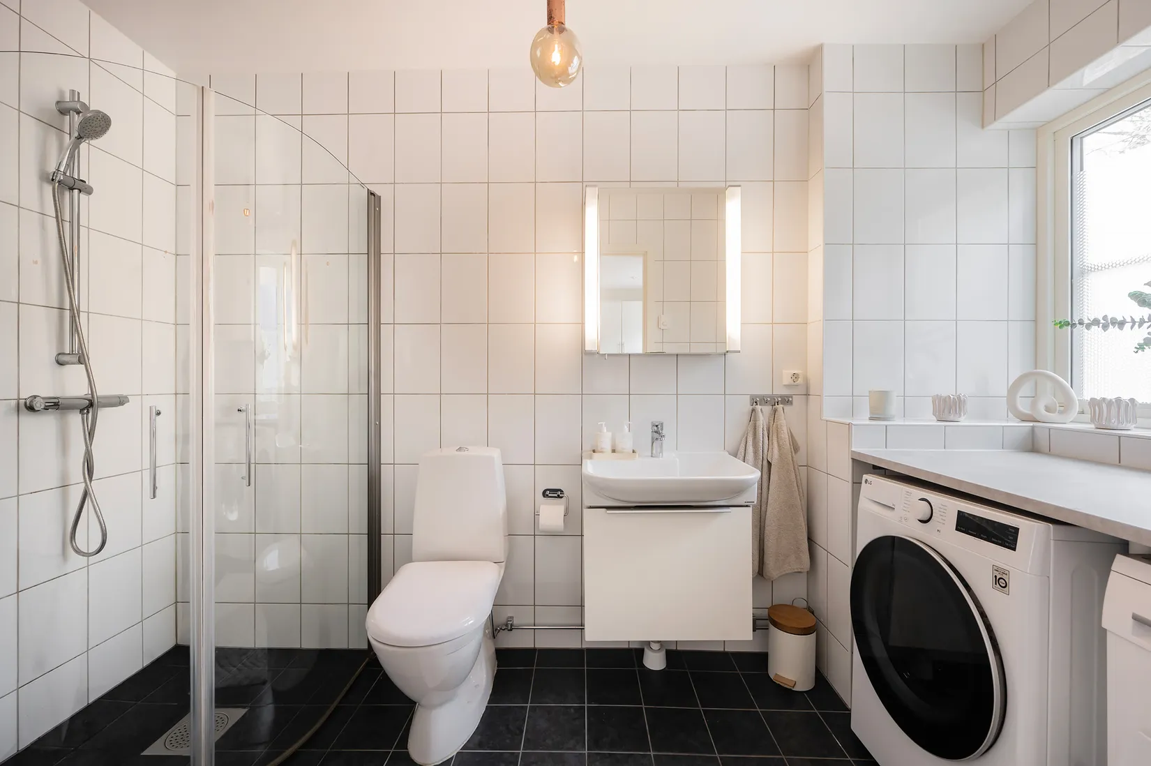 Radhus, Vistavägen 65, Vistaberg, Huddinge