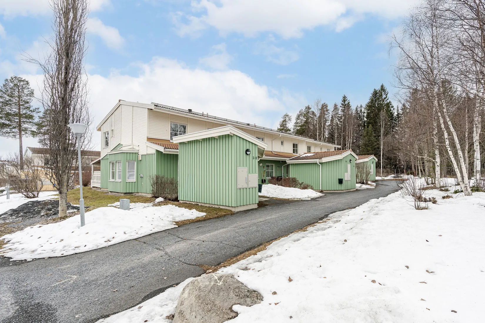 Bostadsrätt, Radhus, Kolvedsvägen 34, Torvalla, Östersund