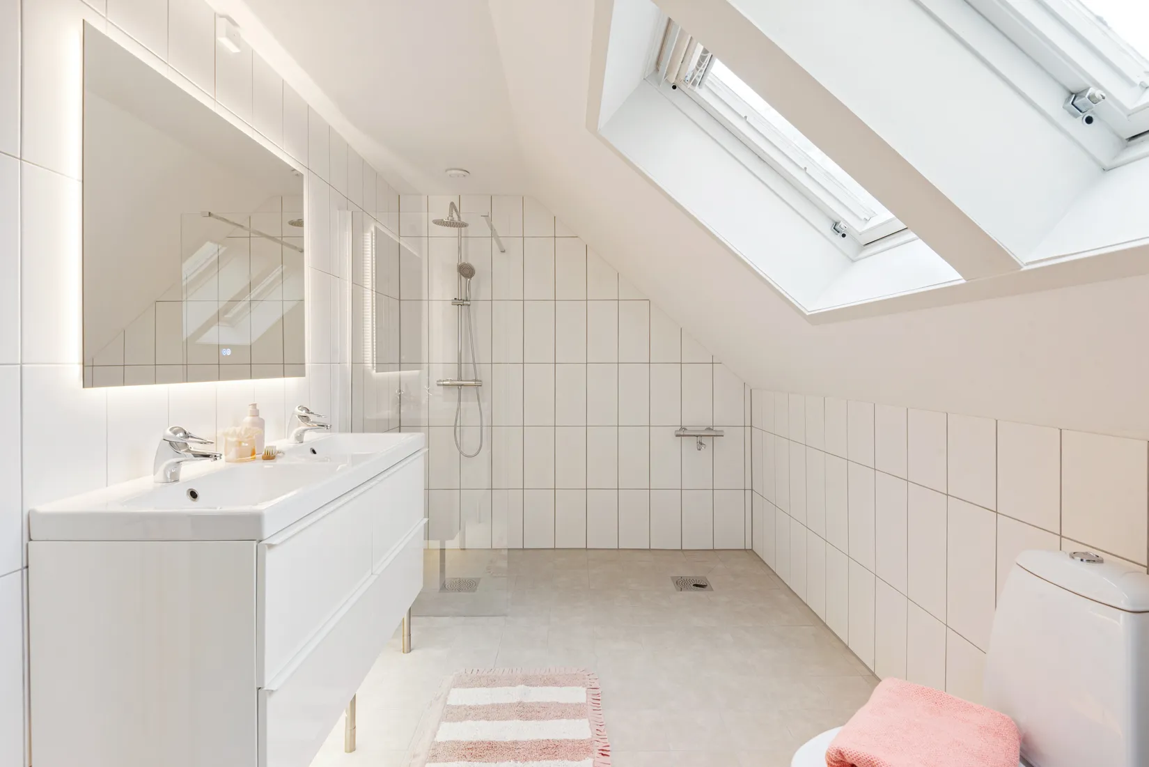 Villa, Trastens väg 7, Stavsnäs, Värmdö