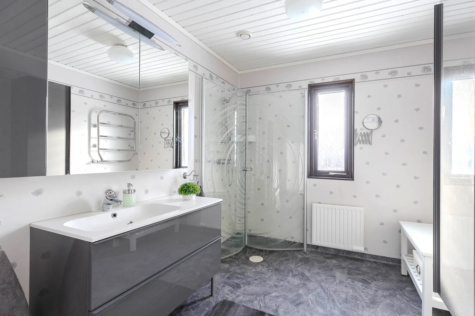 Bostadsrätt, Villa, Furulidsgatan 1A, Aneby