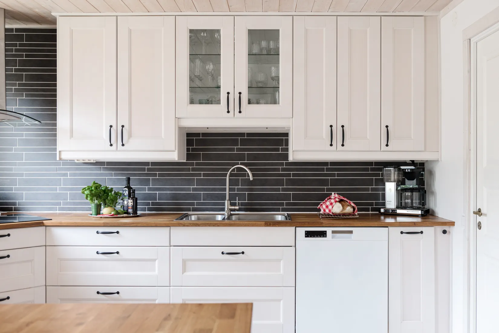 Villa, Husby-Sjutolft 10, Enköping