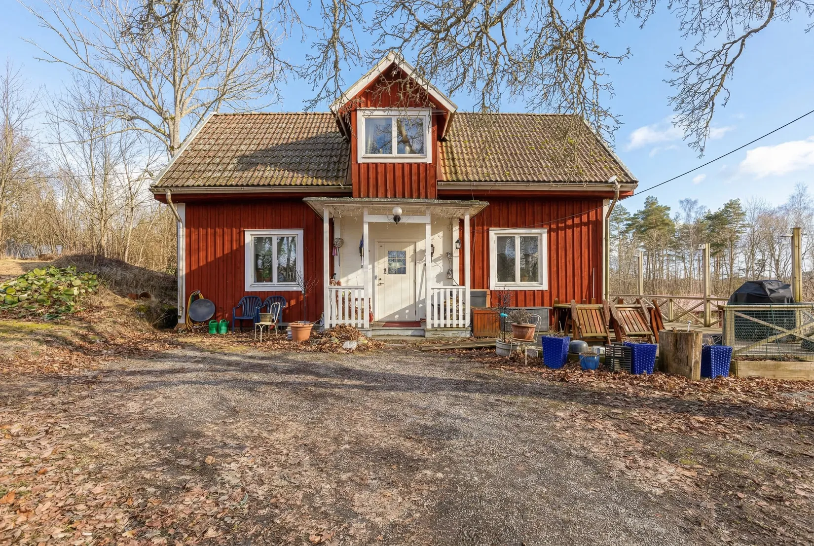 Villa, Rytterne Kyrkbacken 1, Rytterne, Västerås