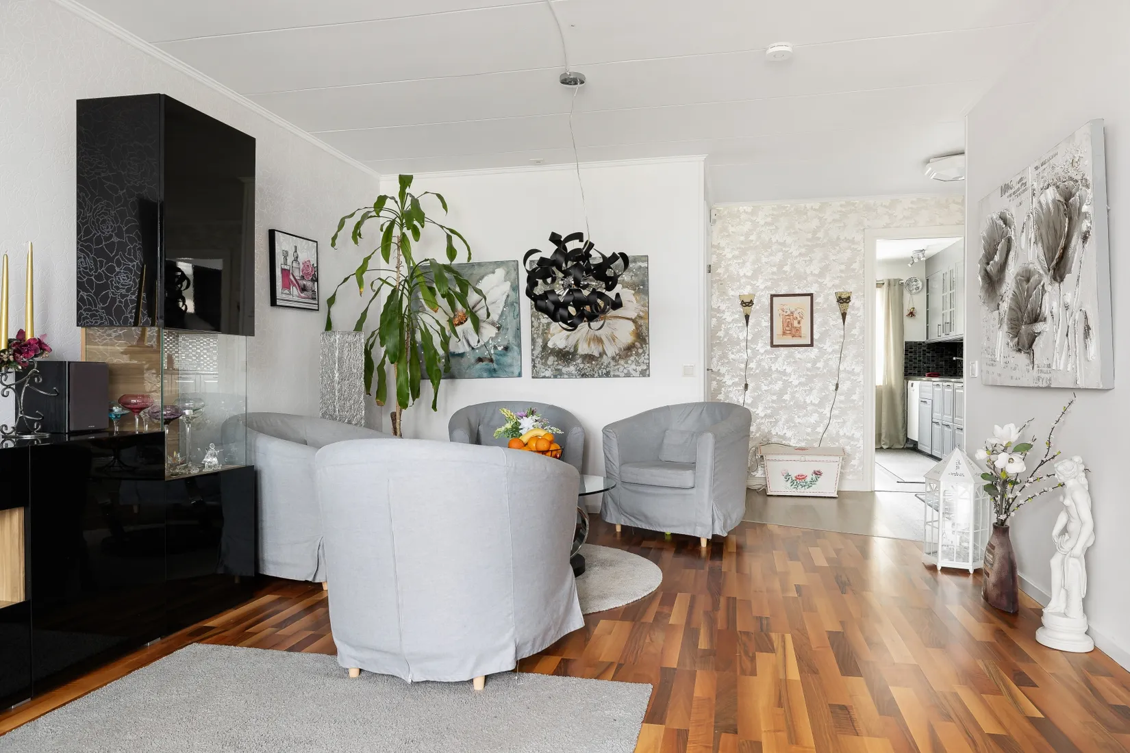 Villa, Kvarnstensvägen 14, Bålsta Broby Backar, Håbo