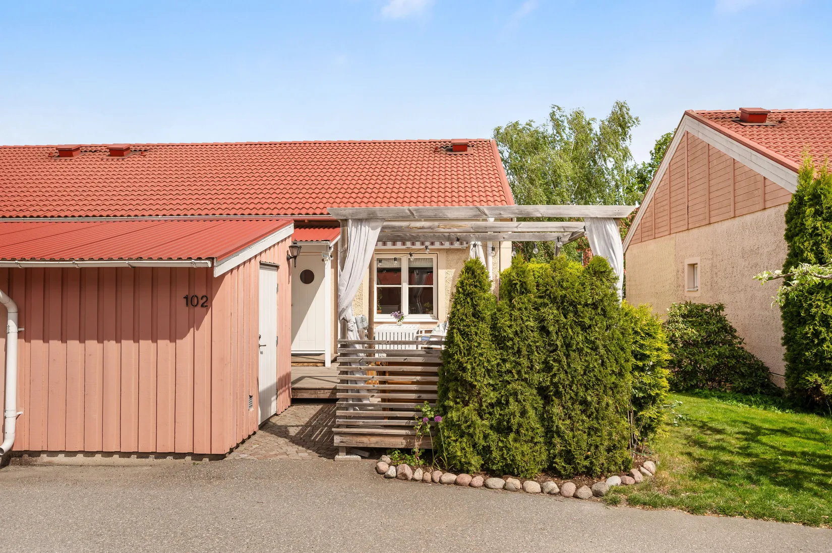 Bostadsrätt, Radhus, Björnspinnarvägen 102, Myrängen, Huddinge