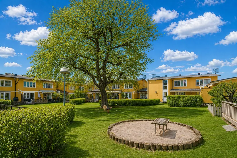 Bostadsrätt, Radhus, Imatragatan 90, Akalla, Stockholm