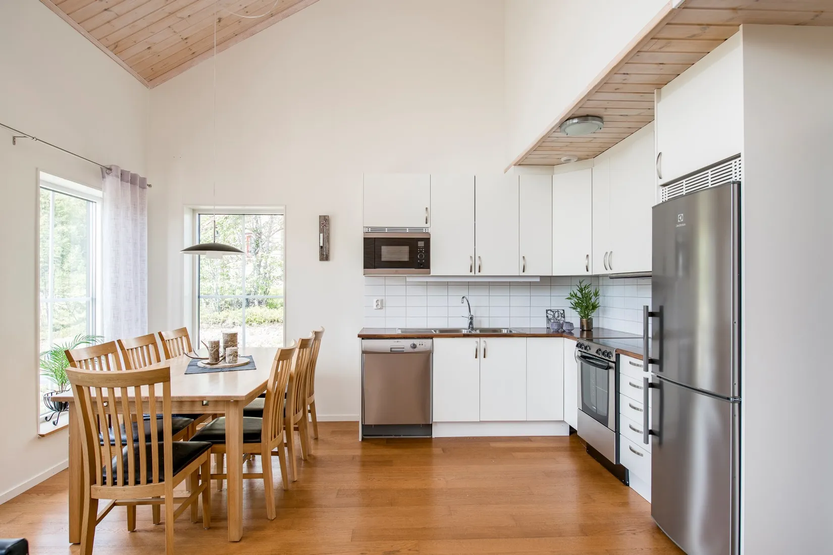 Villa, Granvägen 8B, Storhogna Utsikten, Berg