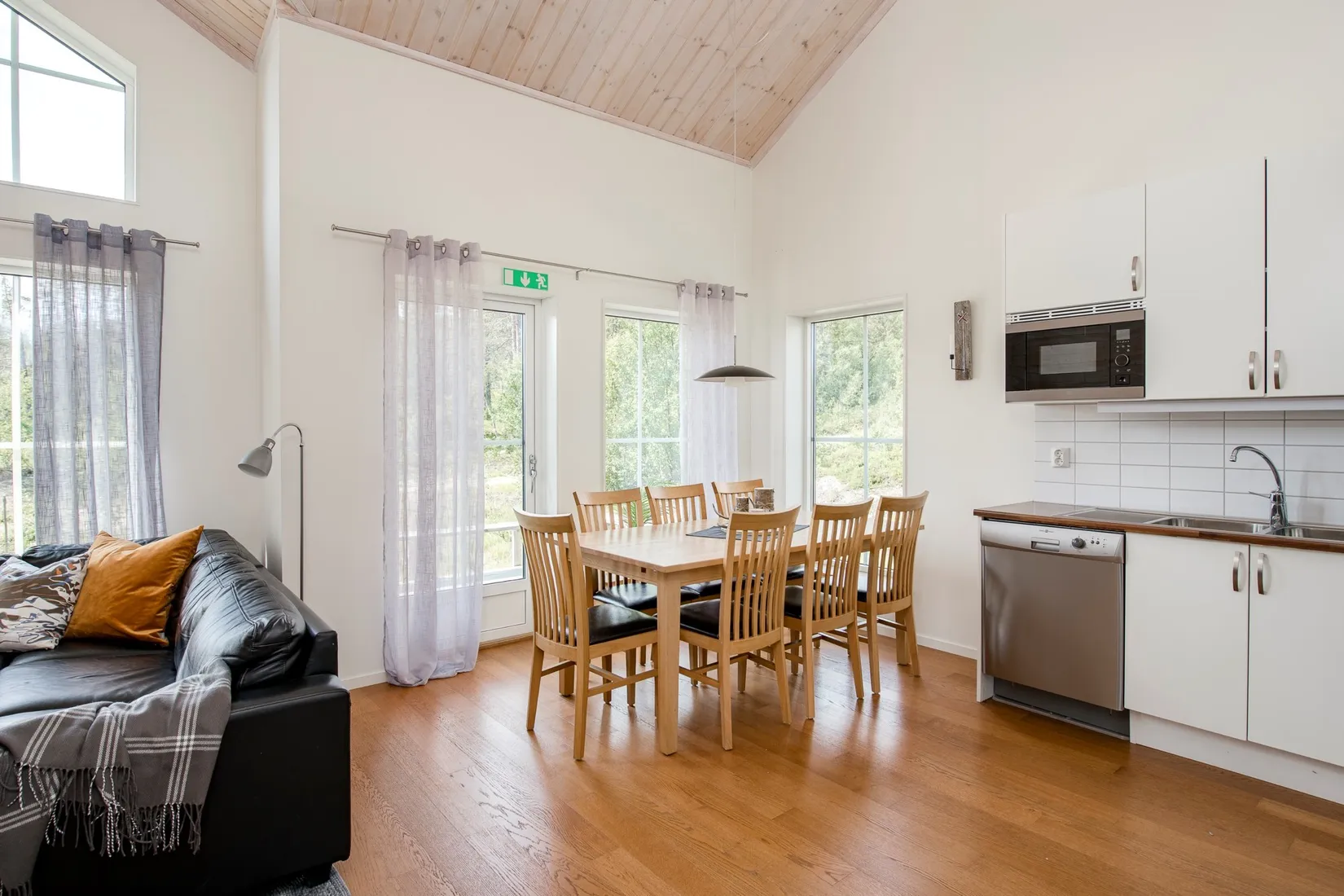 Villa, Granvägen 8B, Storhogna Utsikten, Berg