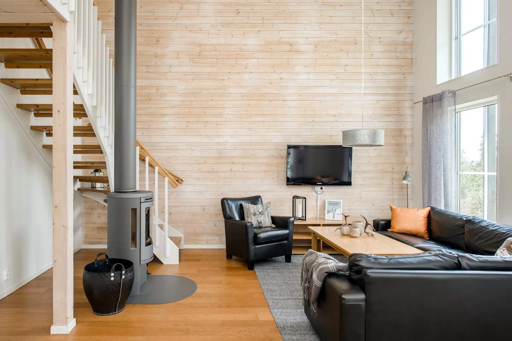 Villa, Granvägen 8B, Storhogna Utsikten, Berg