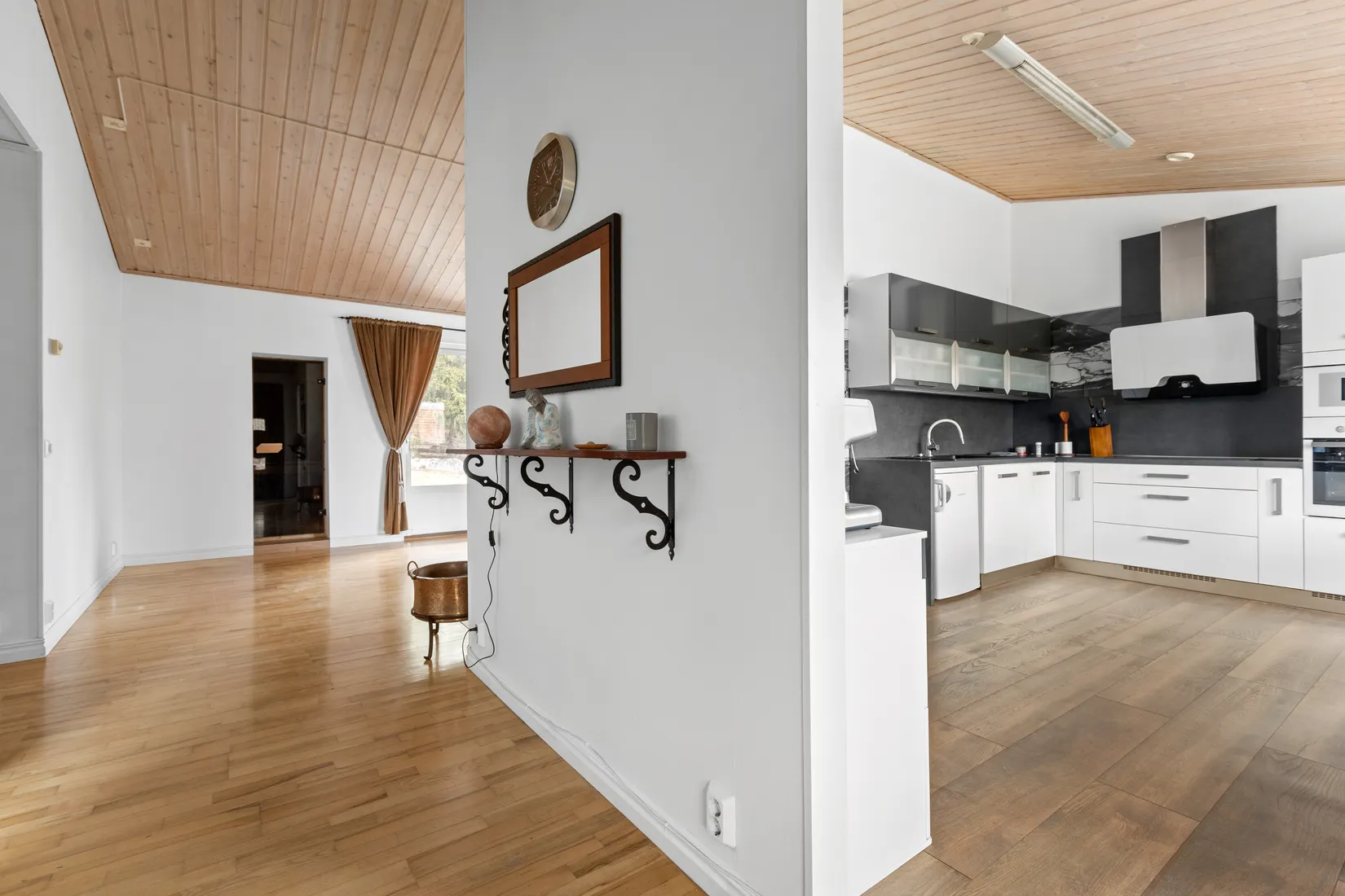 Villa, Mälbyvägen 22D, Adelsö, Ekerö
