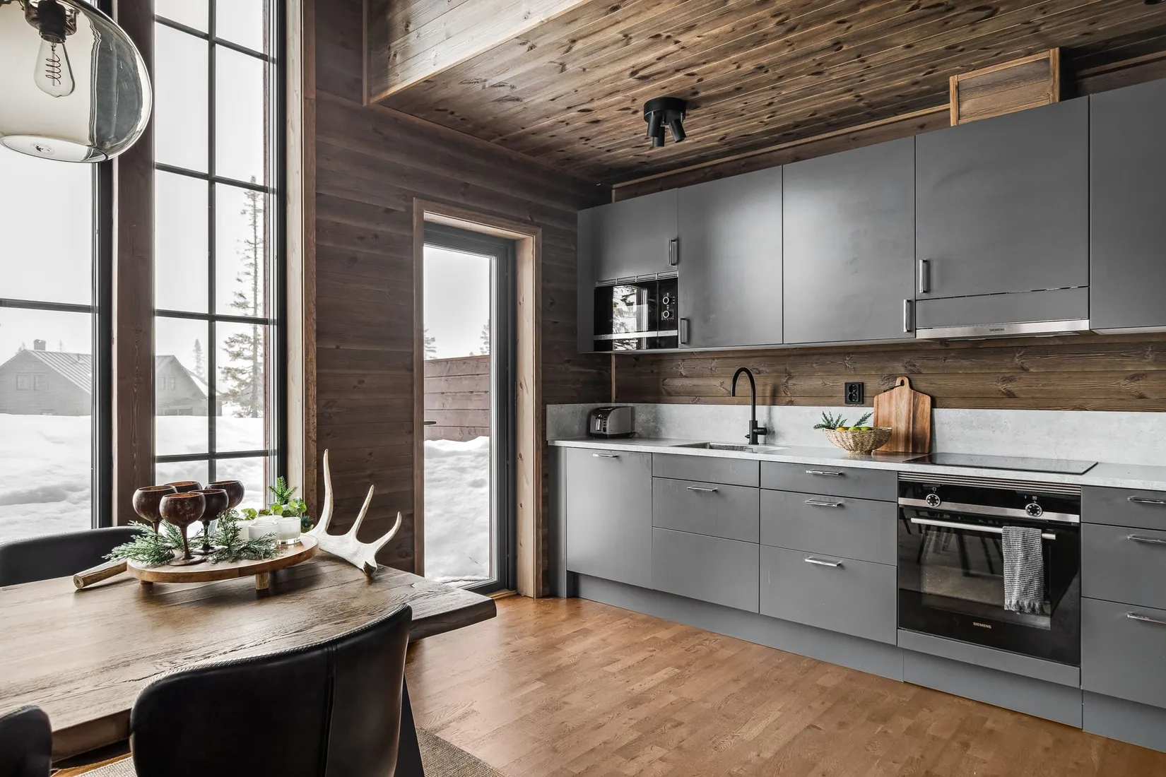 Radhus, Merakvägen 4B, Storhogna, Berg