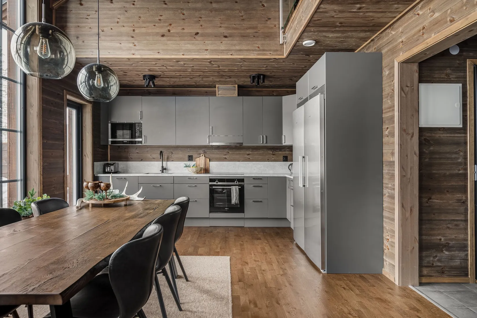 Radhus, Merakvägen 4B, Storhogna, Berg