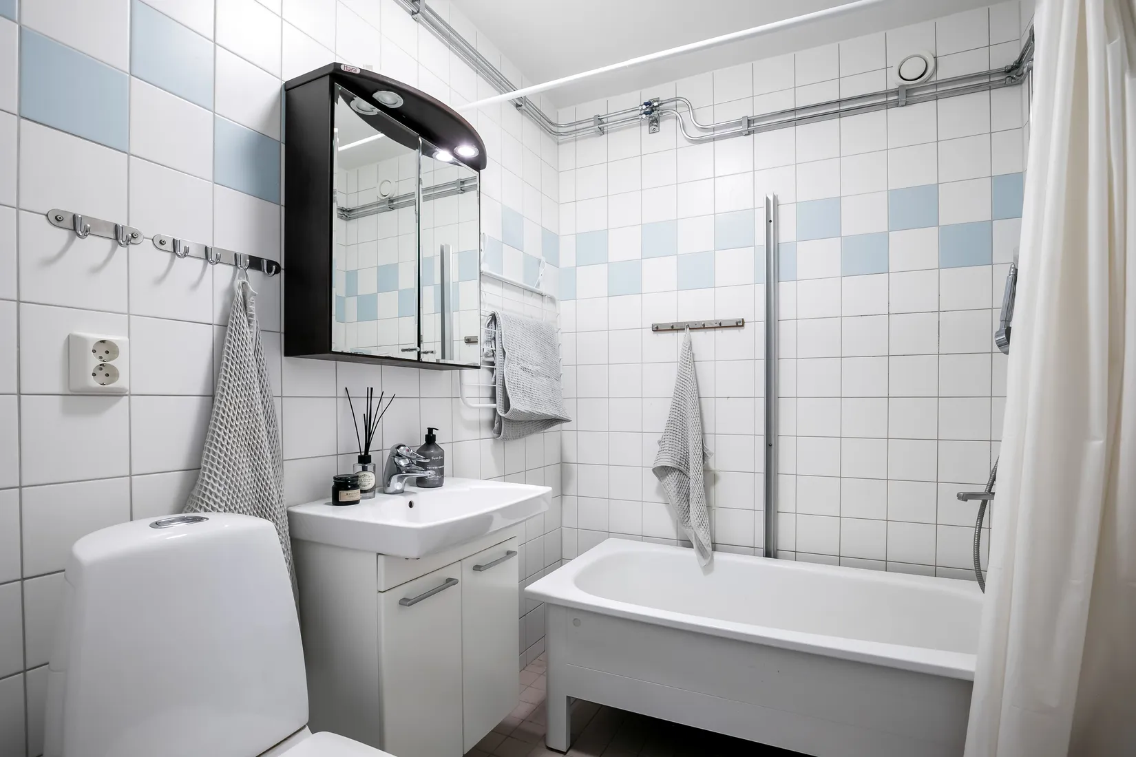 Bostadsrätt, Russinvägen 2, 5 tr, Hökarängen, Stockholm