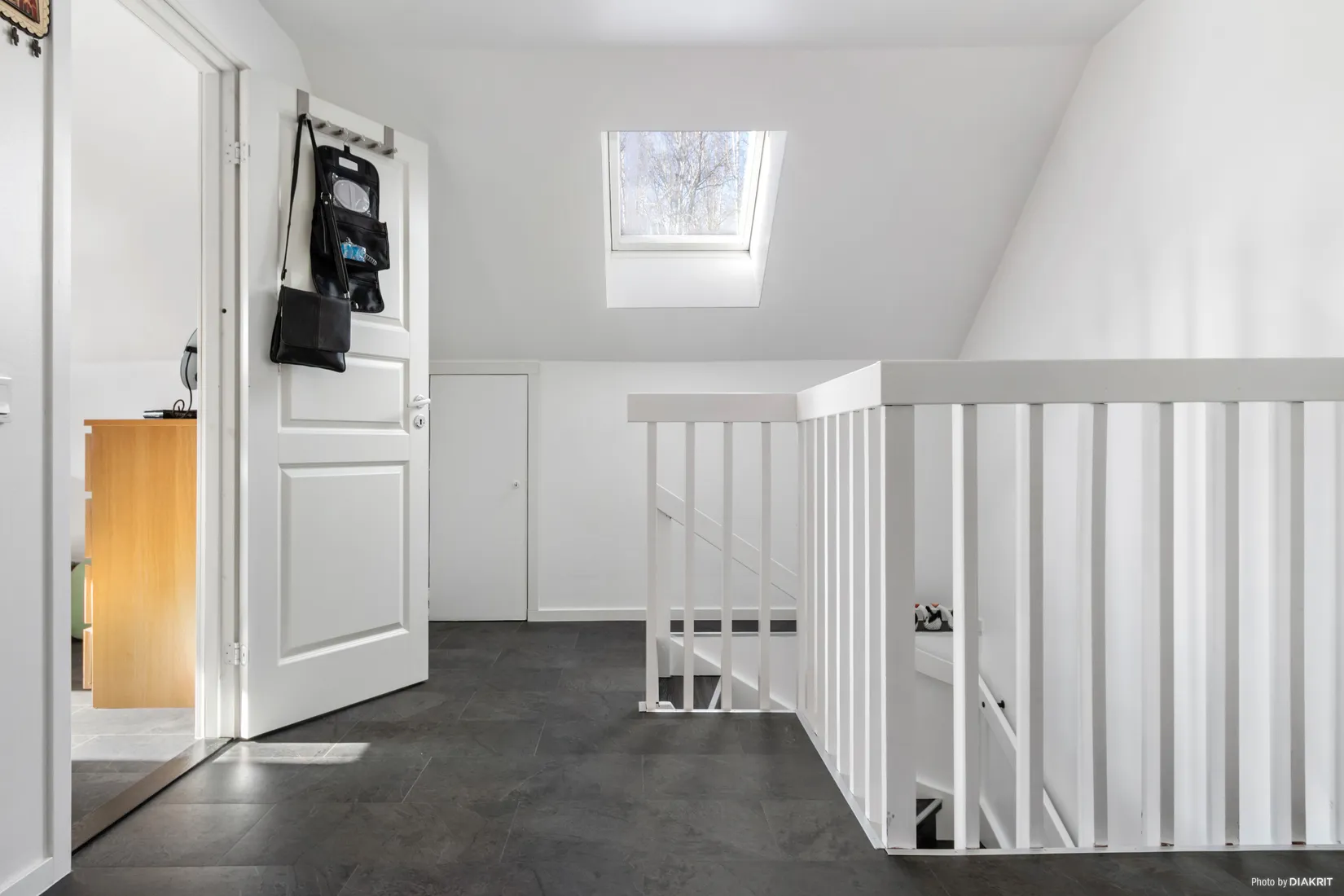 Villa, Radhus, Prästkragestigen 10, Salem