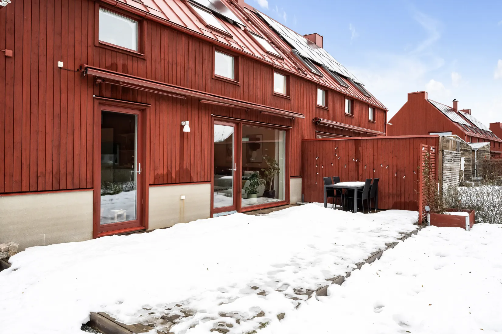 Radhus, Rusthållarvägen 24B, Näs-Focksta, Uppsala
