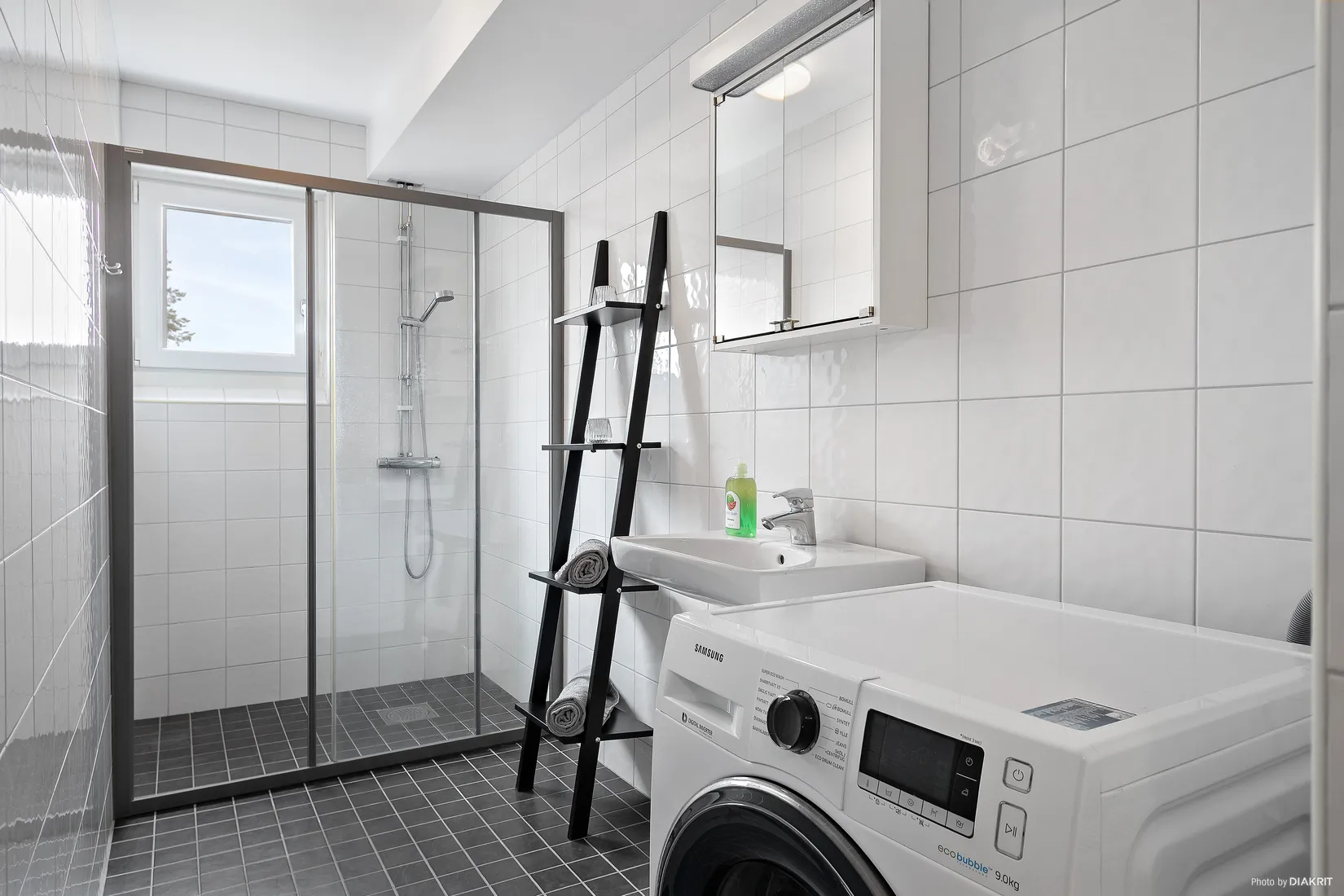 Bostadsrätt, Granitvägen 38C, 2 tr, Tyresö Centrum, Tyresö