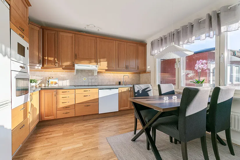 Bostadsrätt, Sankt Albans väg 6, 1tr, Norsborg - Eriksberg, Botkyrka