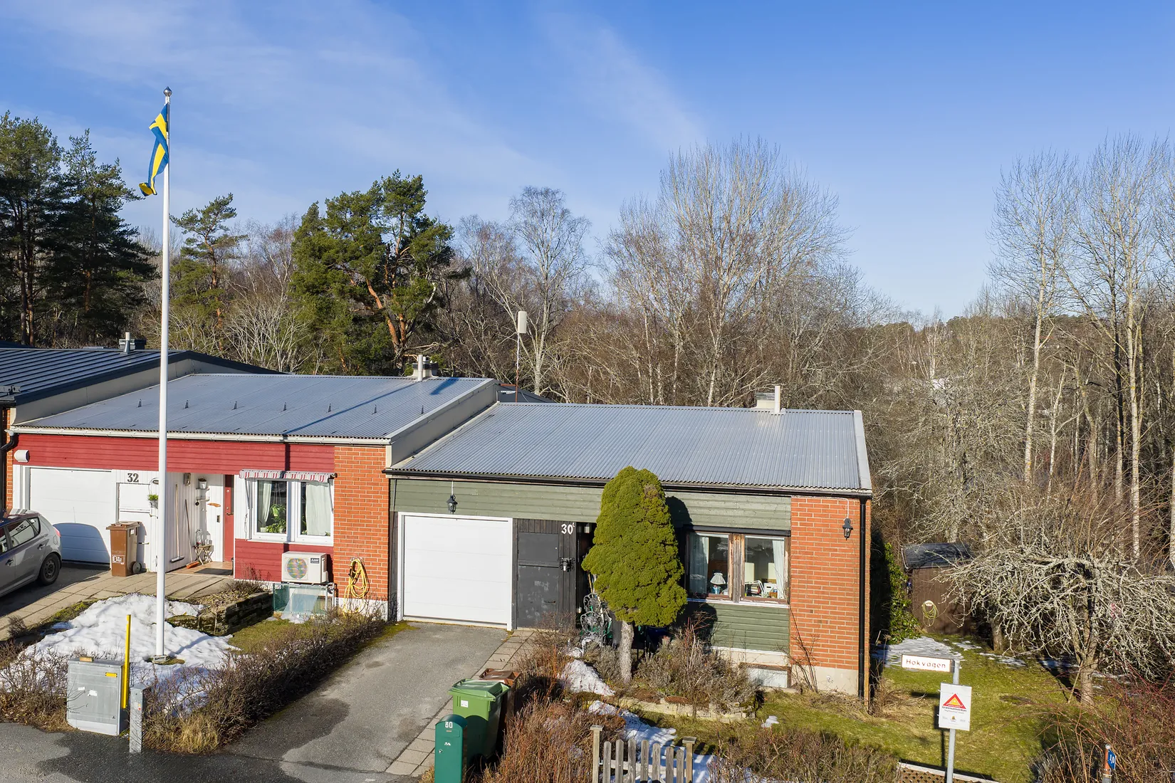 Radhus, Hökvägen 30, Kassmyra, Botkyrka