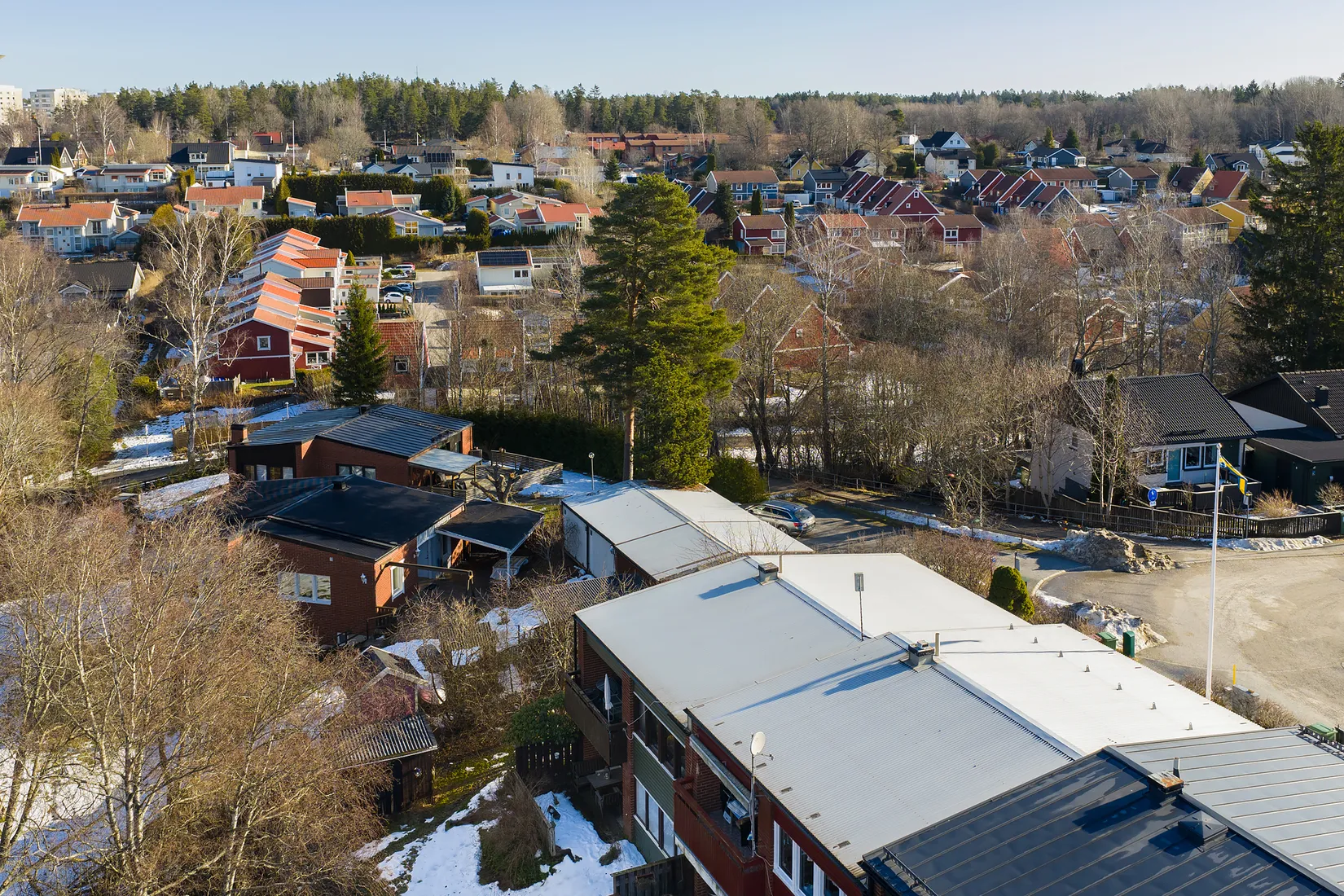Radhus, Hökvägen 30, Kassmyra, Botkyrka