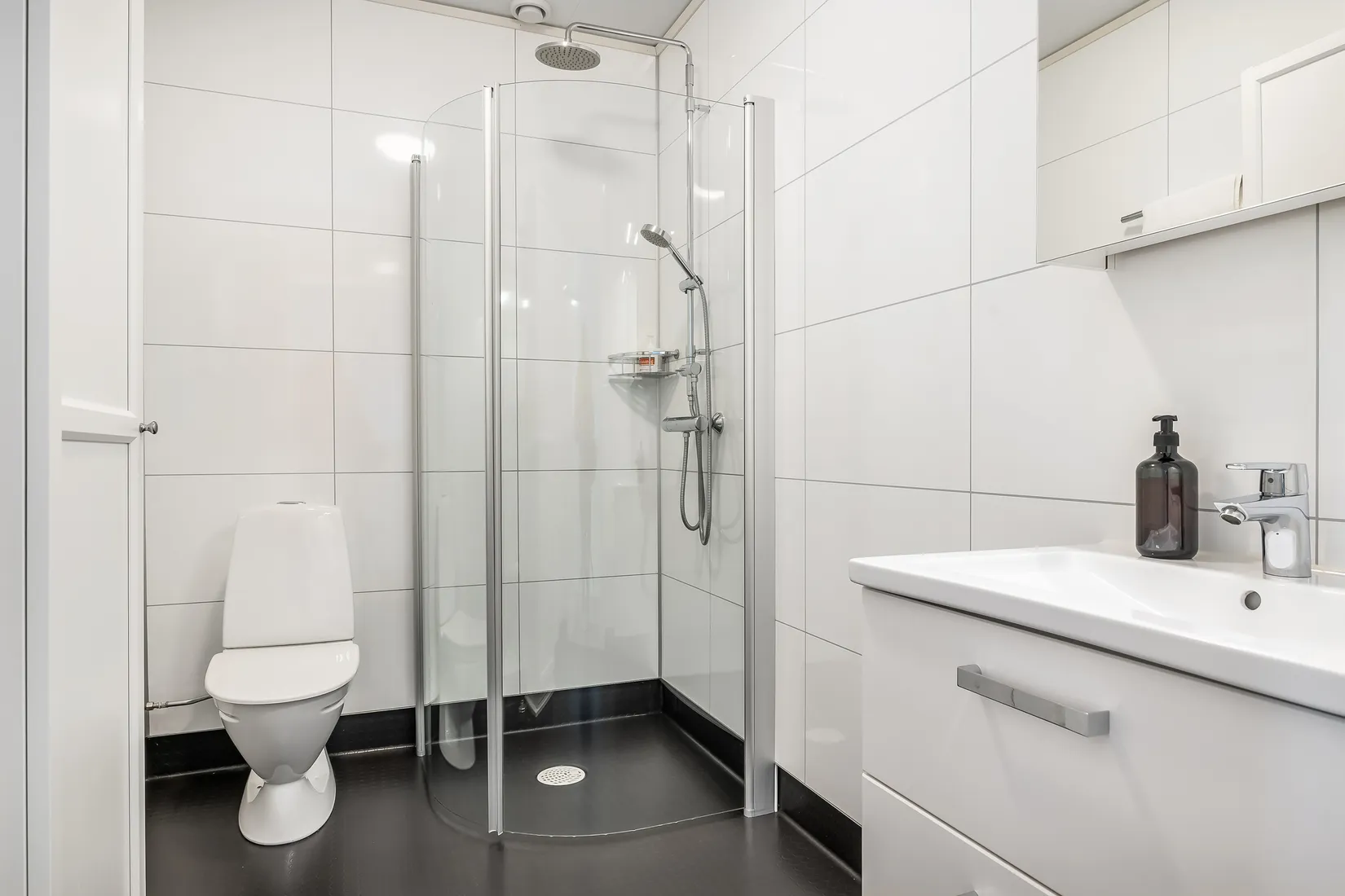 Radhus, Ruffvägen 28, Sandhamn, Nynäshamn