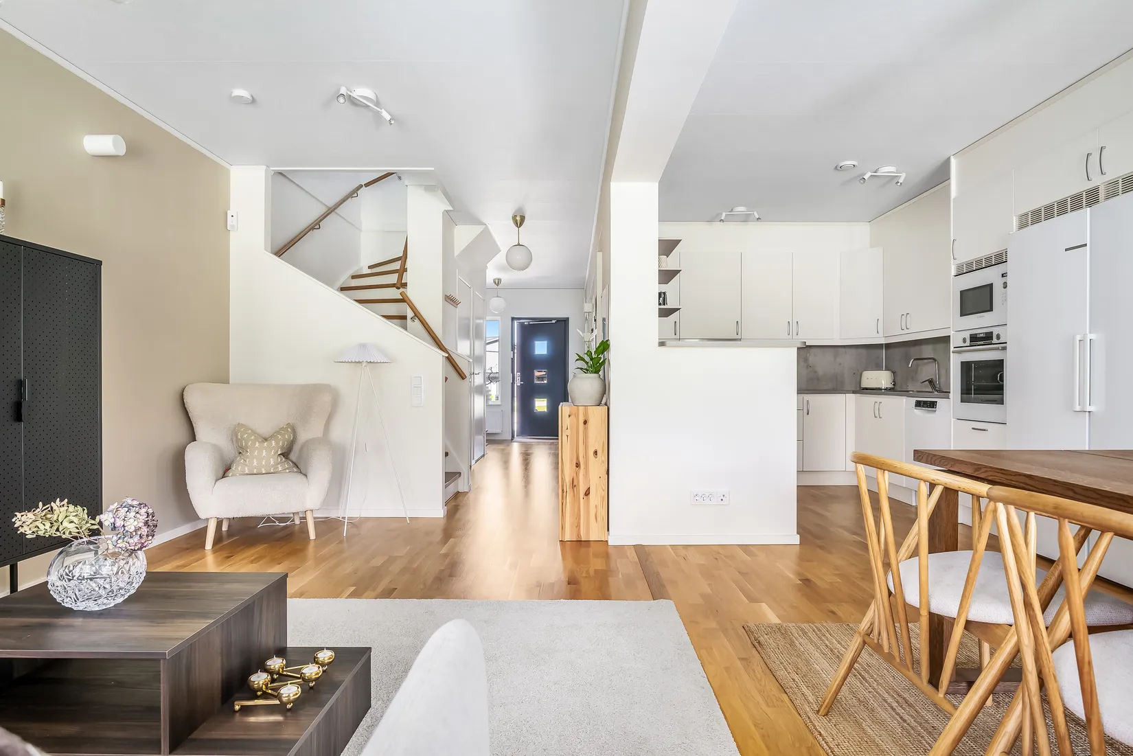 Radhus, Ruffvägen 28, Sandhamn, Nynäshamn