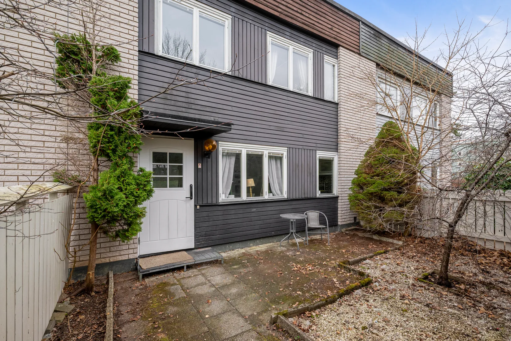 Villa, Radhus, Vitplistergränd 15, Hässelby Villastad, Stockholm