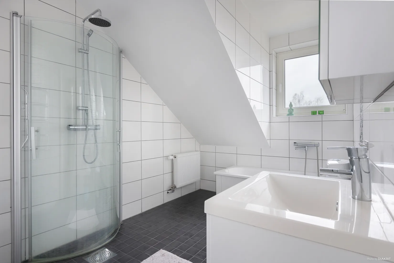 Villa, Evavägen 11, Hjälmarbaden, Örebro