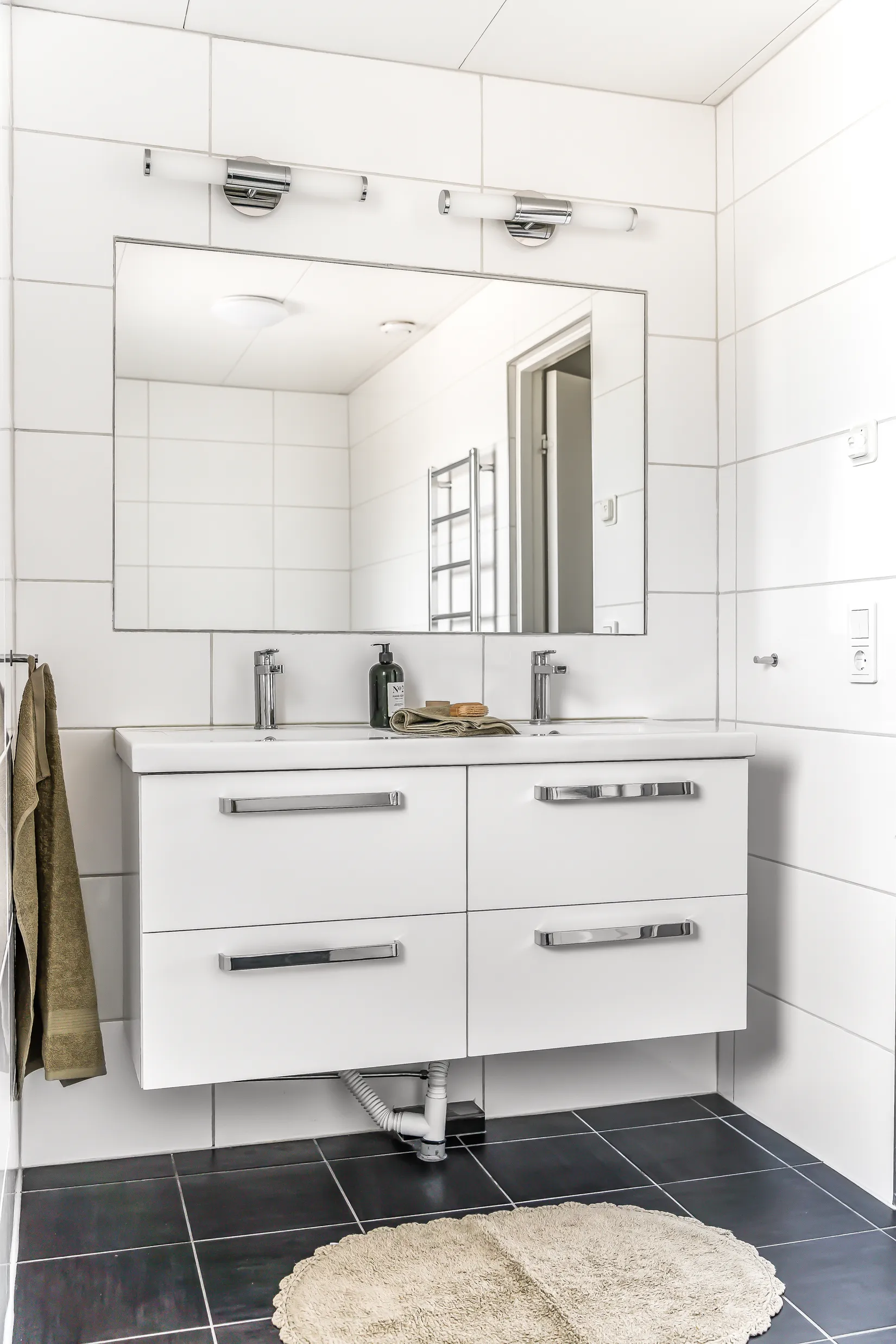 Radhus, Ulahallsvägen 42, Vä, Kristianstad