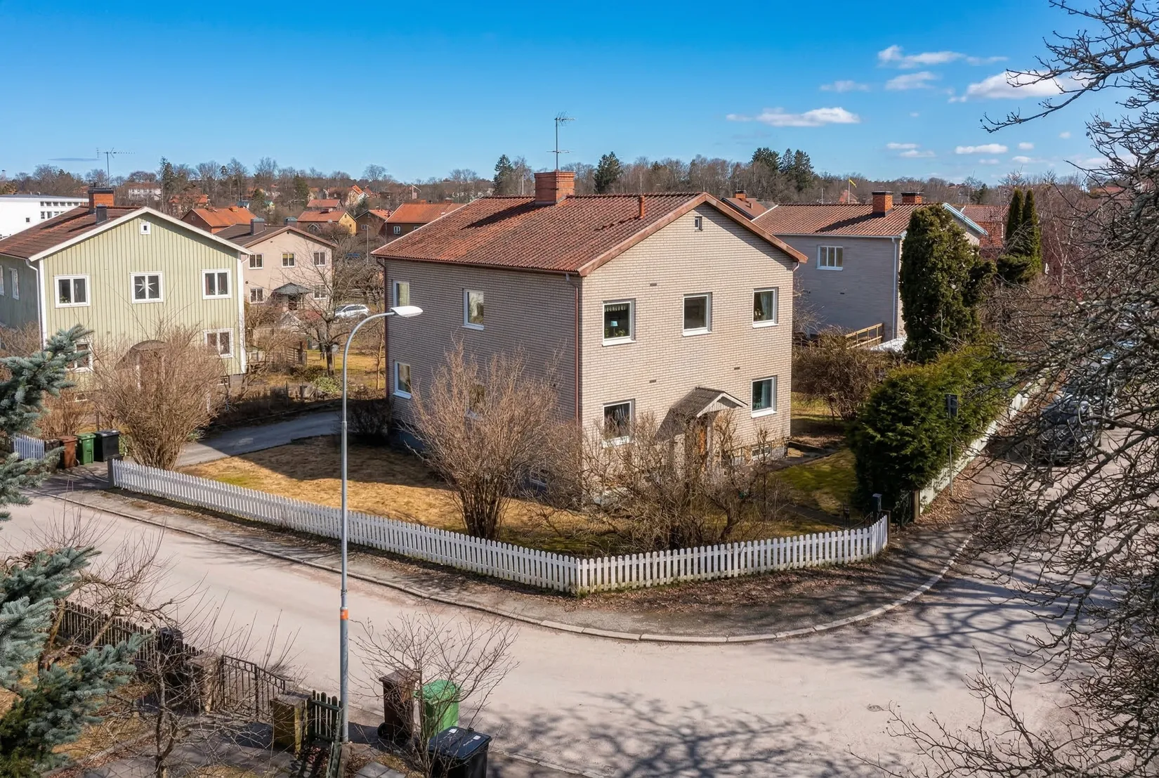 Villa, Iggebygatan 1, Kristiansborg, Västerås