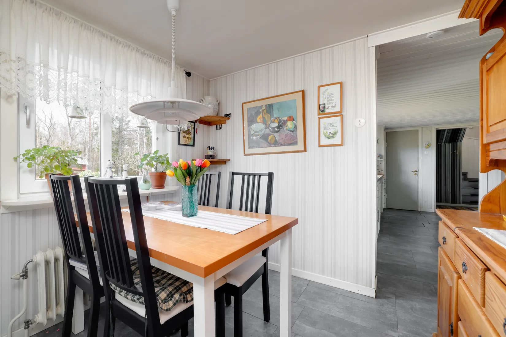 Villa, Säbyskogen 252, Vintrosa, Örebro