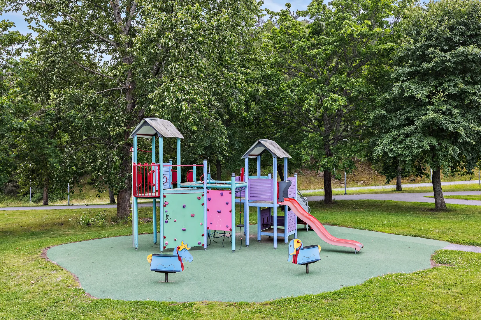 Villa, Hällsbovägen 83, Sigtuna