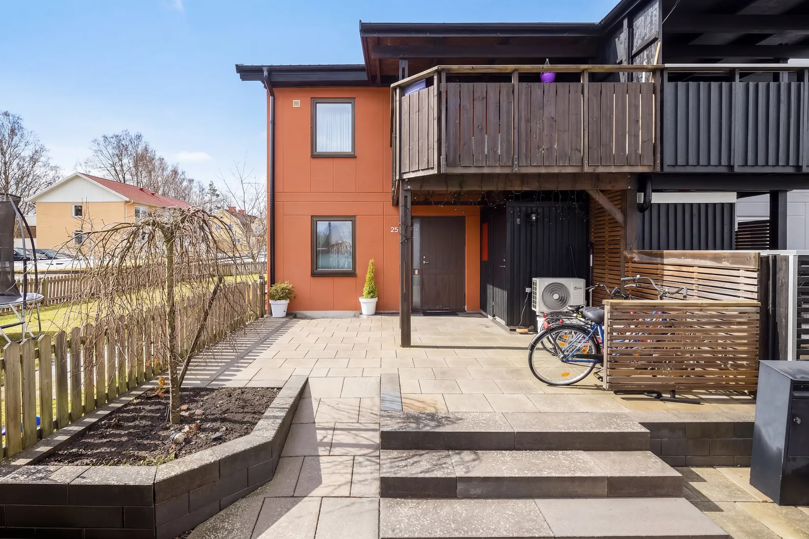 Villa, Radhus, Ravingatan 25D, Hovslätt, Jönköping