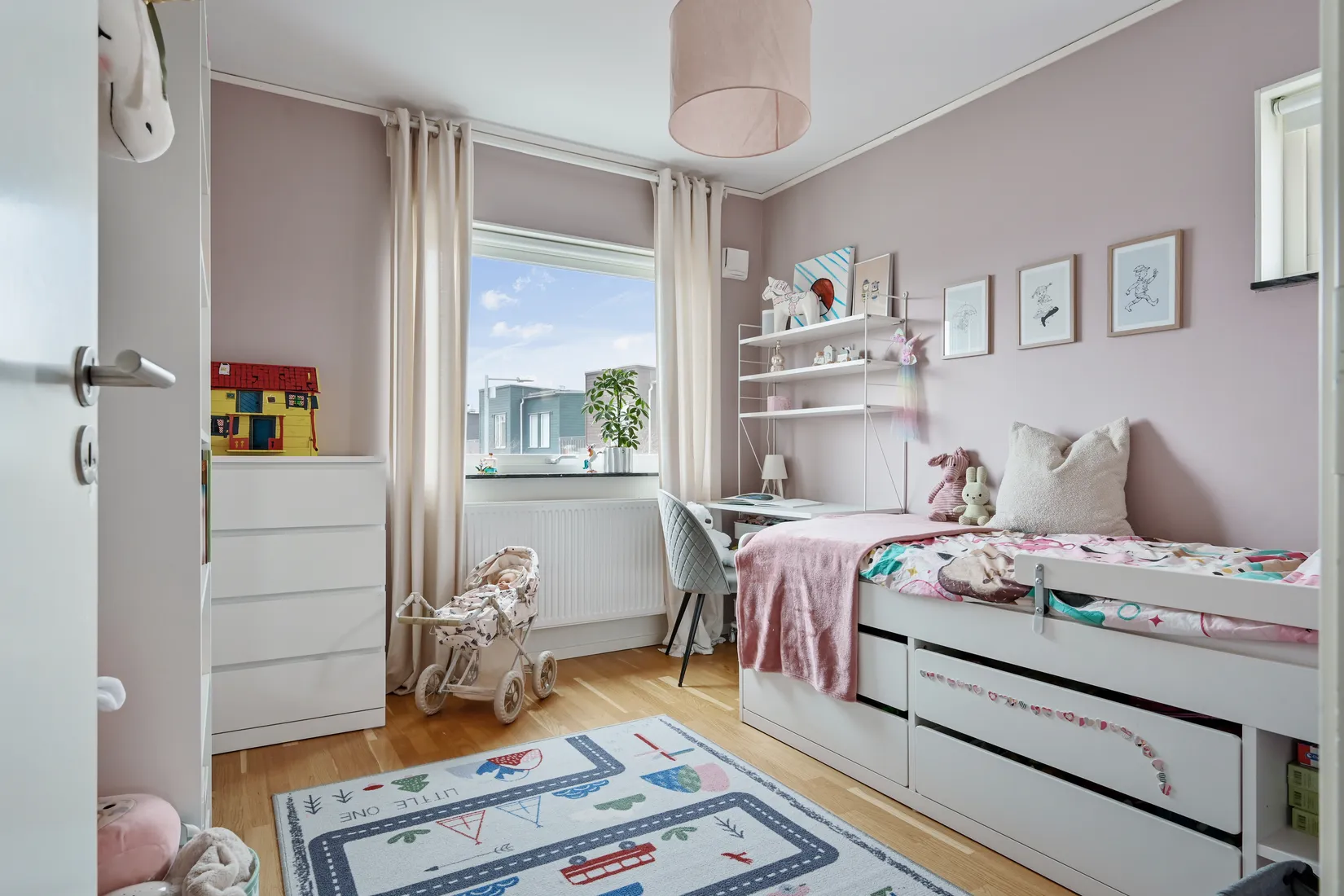 Bostadsrätt, Radhus, Igelvadsstråket 21, Fresta, Upplands Väsby