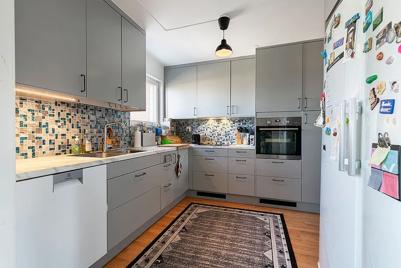 Bostadsrätt, Skarpbrunnavägen 9, 5tr, Norsborg - Eriksberg/Hallunda, Botkyrka