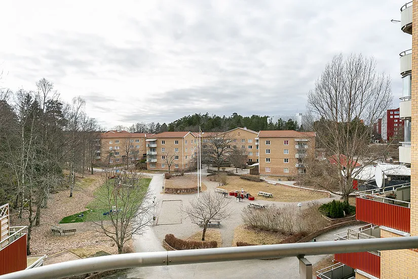 Bostadsrätt, Skarpbrunnavägen 9, 5tr, Norsborg - Eriksberg/Hallunda, Botkyrka
