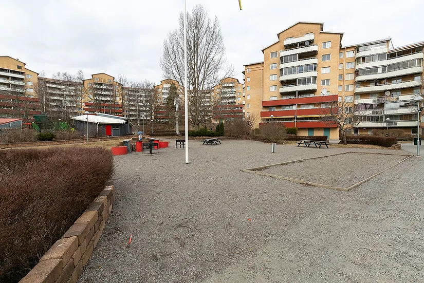 Bostadsrätt, Skarpbrunnavägen 9, 5tr, Norsborg - Eriksberg/Hallunda, Botkyrka