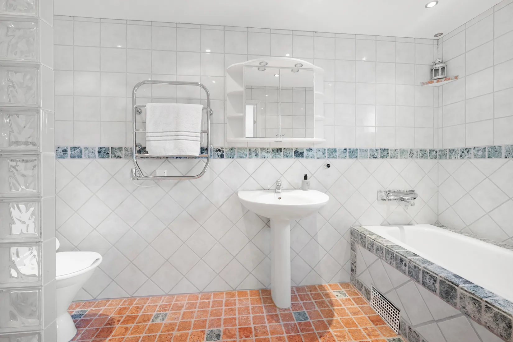 Radhus, Milvägen 4, Rudboda/Nilstorp, Lidingö