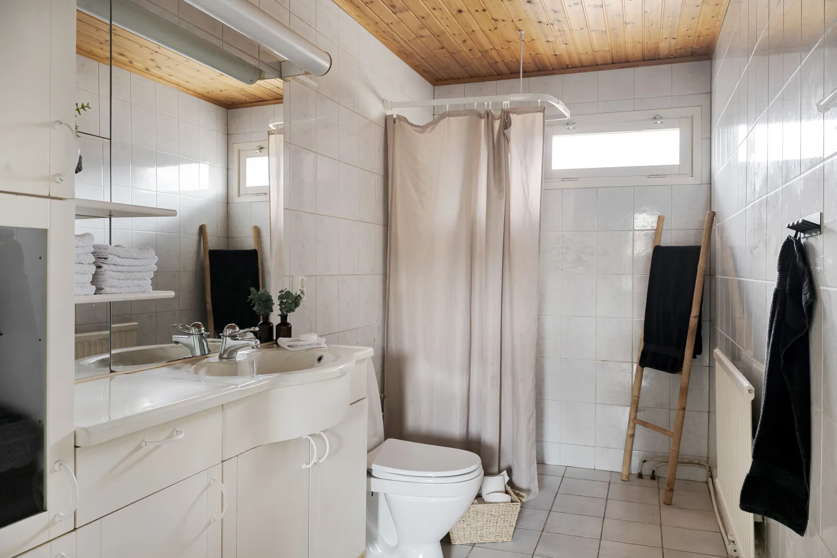 Radhus, Backavägen 17, Höör - Veterinärsområdet, Höör