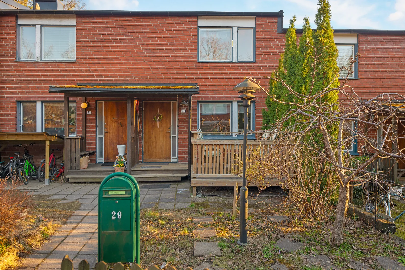 Villa, Radhus, Rådagatan 29, Farsta, Stockholm