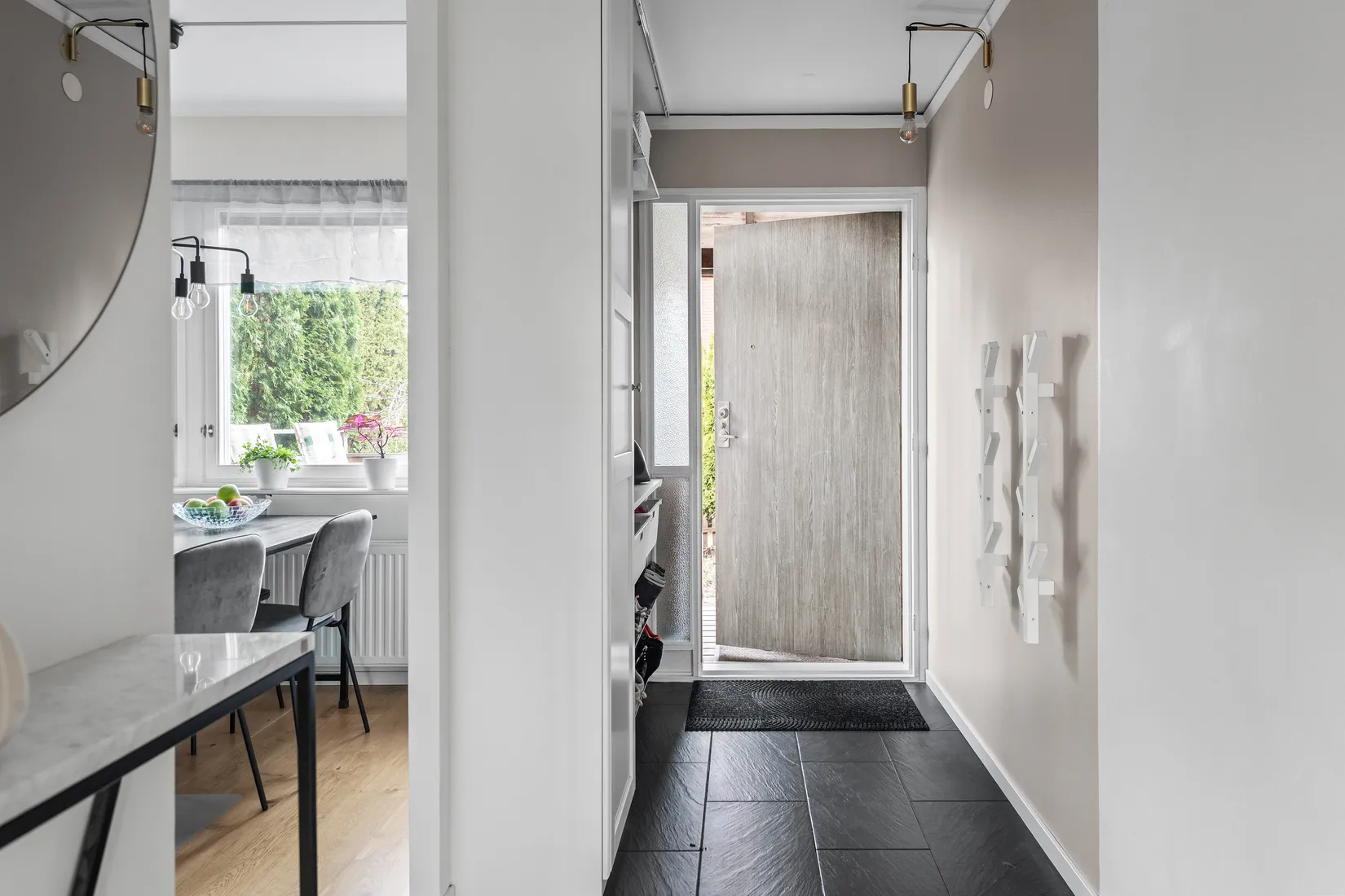 Villa, Radhus, Rådagatan 29, Farsta, Stockholm