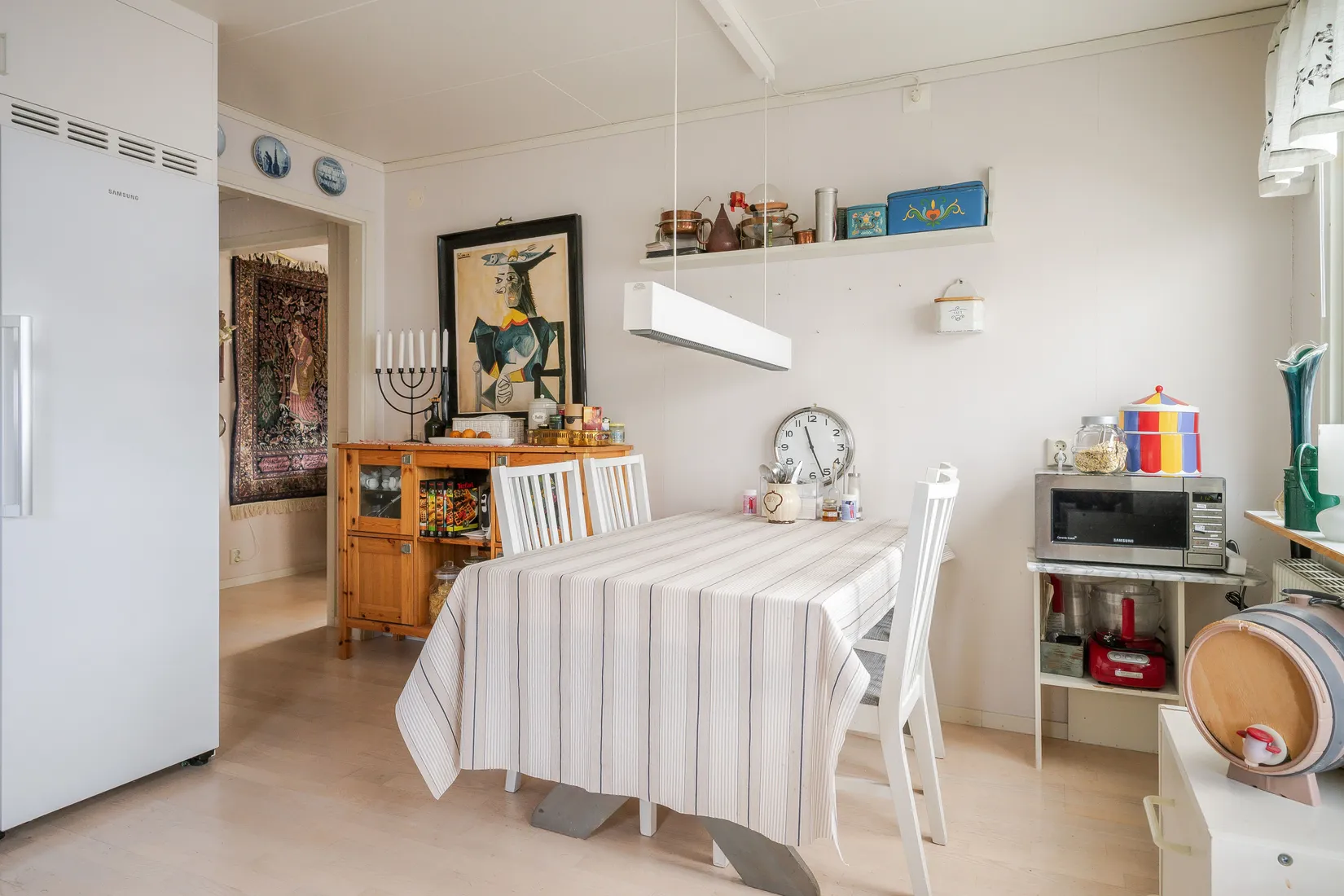Villa, Reveljvägen 2, Malmköping, Flen
