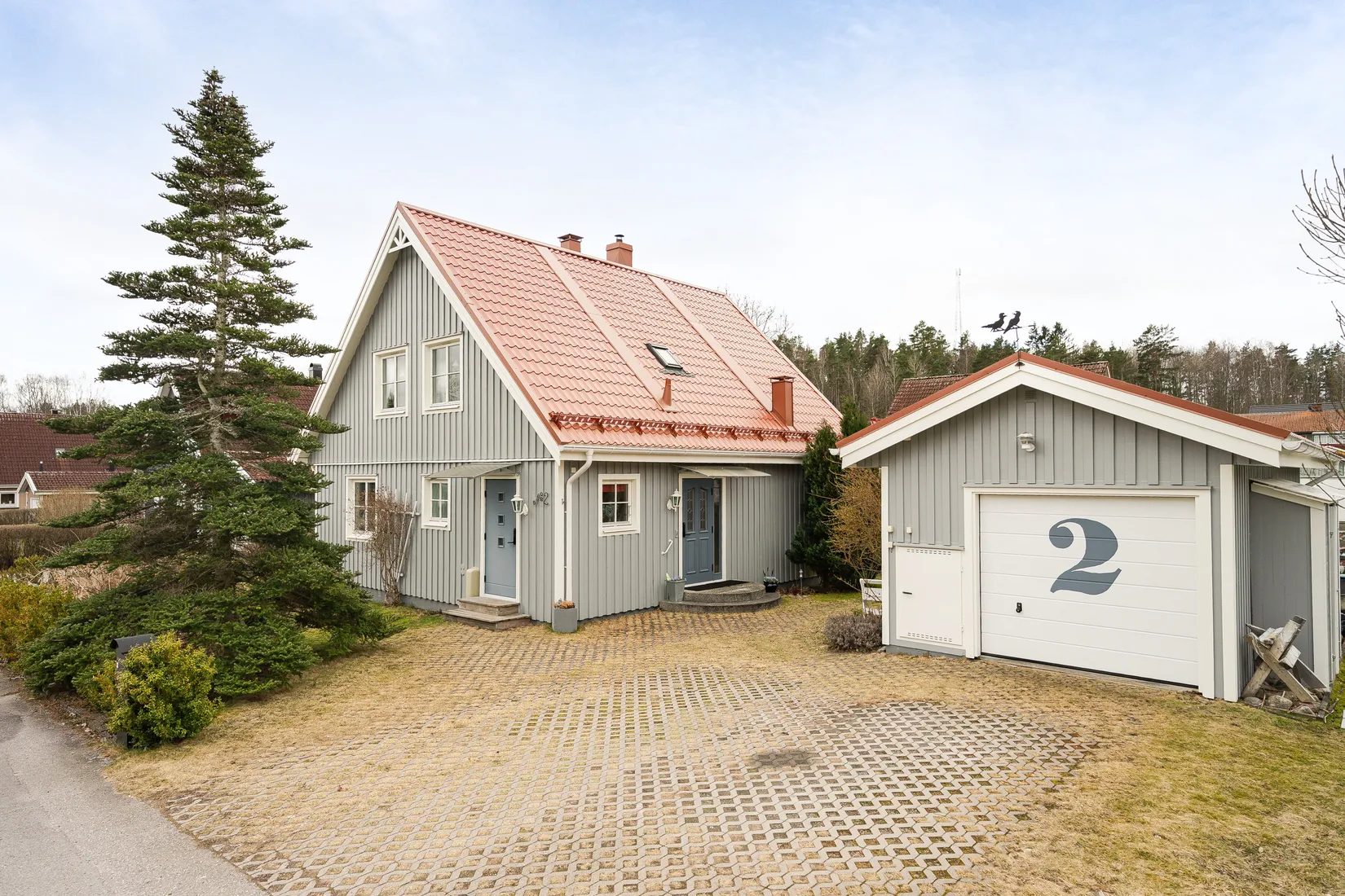 Villa, Reveljvägen 2, Malmköping, Flen