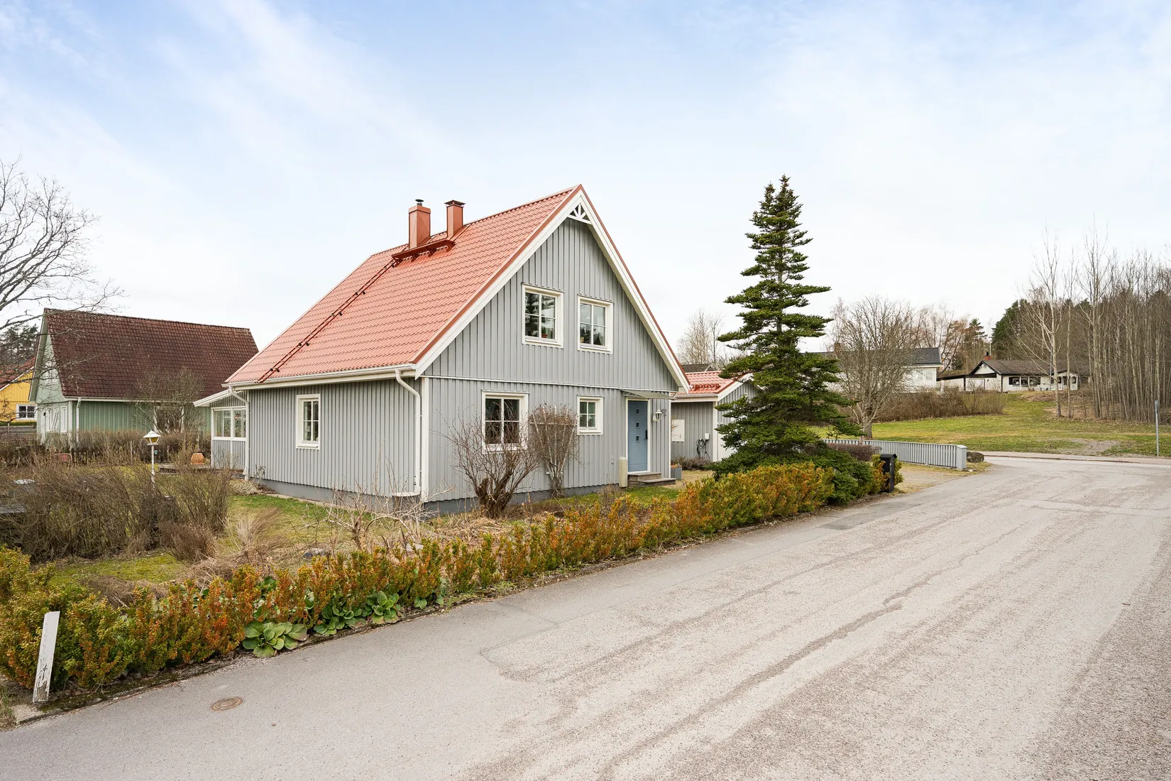 Villa, Reveljvägen 2, Malmköping, Flen