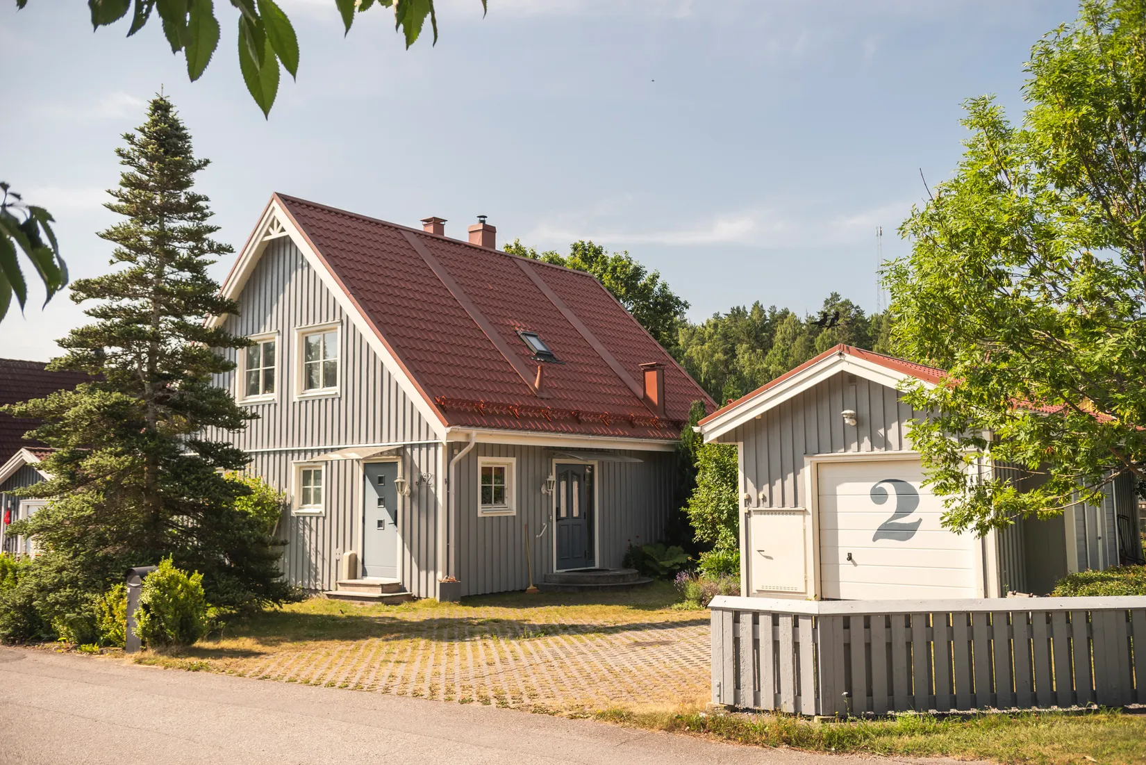 Villa, Reveljvägen 2, Malmköping, Flen